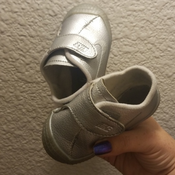 nike waffle shoes baby